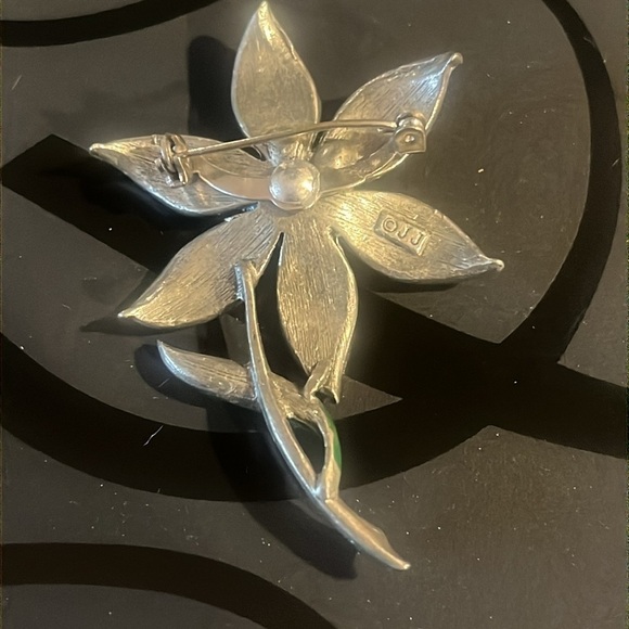 "JJ" Jonette Jewelry Silver Pewter BEAUTIFUL Blue/green Crystal Flower Pin - Picture 6 of 7
